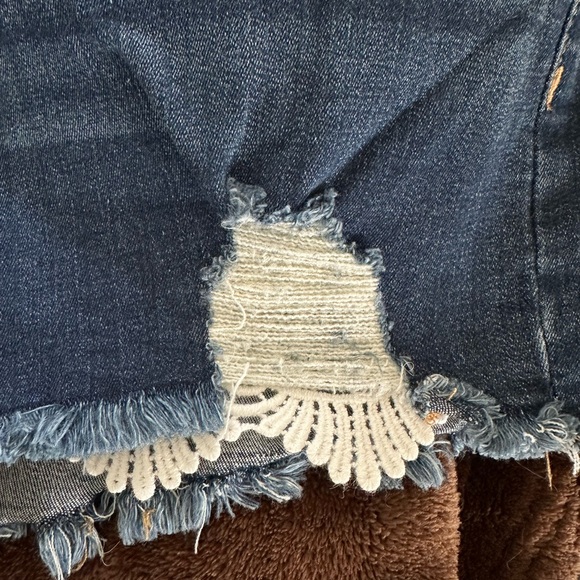 Bootlegger size 28 waist Ladies Jean Shorts - Picture 4 of 5